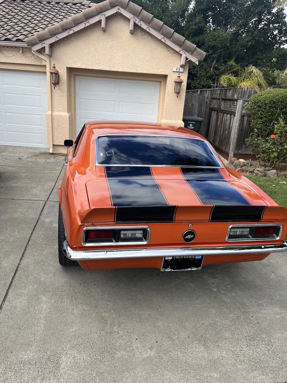 Chevrolet-Camaro-coupe-1968-Orange-Black-3