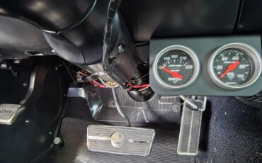 Chevrolet-Camaro-coupe-1968-Silver-Black-1