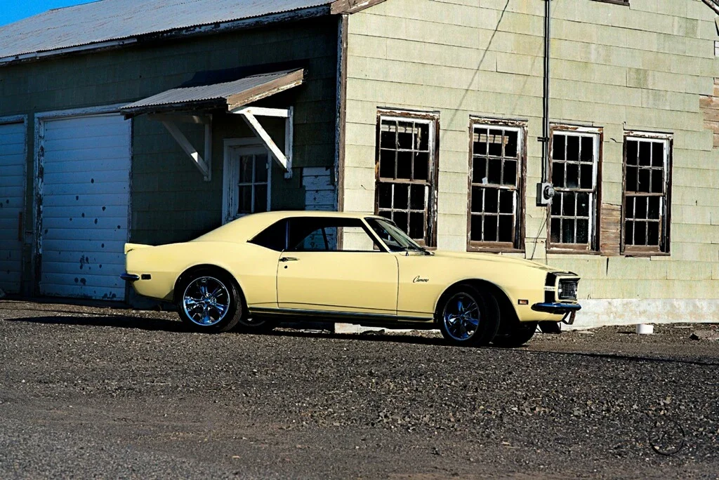 Chevrolet-Camaro-coupe-1968-Yellow-Black