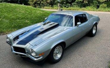 Chevrolet-Camaro-coupe-1972-Silver-Black-1