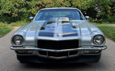 Chevrolet-Camaro-coupe-1972-Silver-Black-2