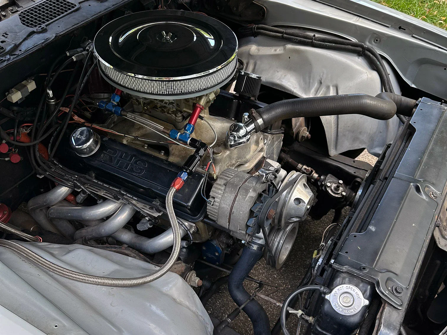 Chevrolet-Camaro-coupe-1972-Silver-Black-20