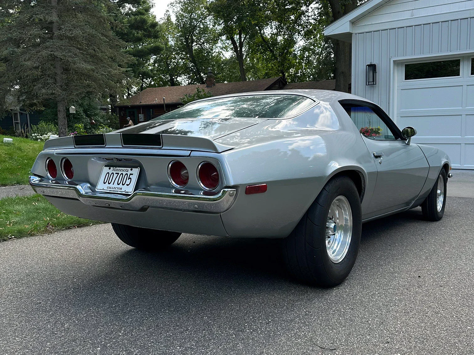 Chevrolet-Camaro-coupe-1972-Silver-Black-4