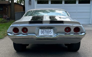 Chevrolet-Camaro-coupe-1972-Silver-Black-7
