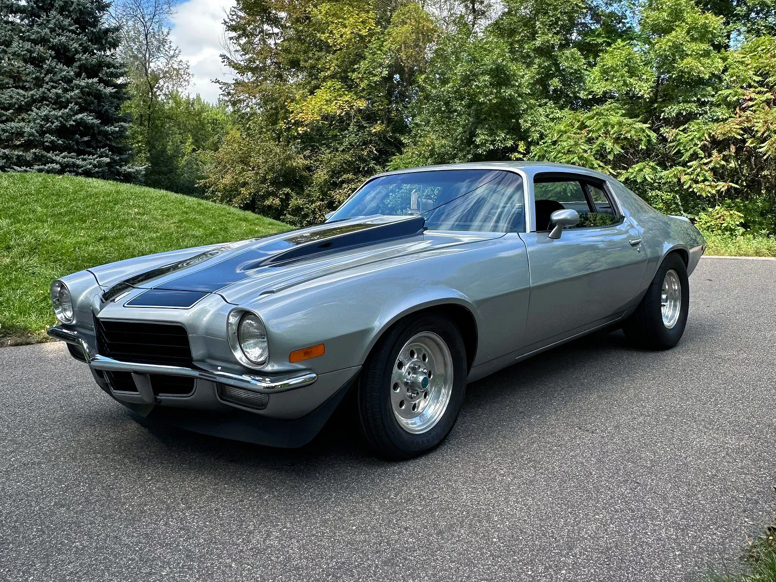 Chevrolet-Camaro-coupe-1972-Silver-Black