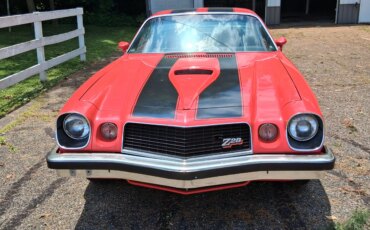 Chevrolet-Camaro-coupe-1976-Red-Black-4