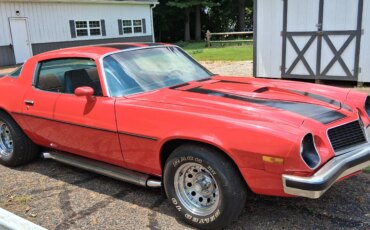 Chevrolet-Camaro-coupe-1976-Red-Black-5