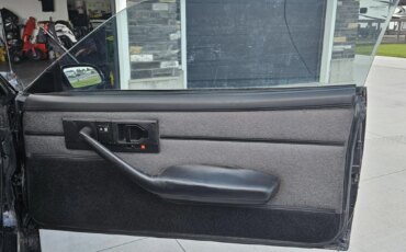 Chevrolet-Camaro-iroc-z-convertible-1989-Black-Black-4