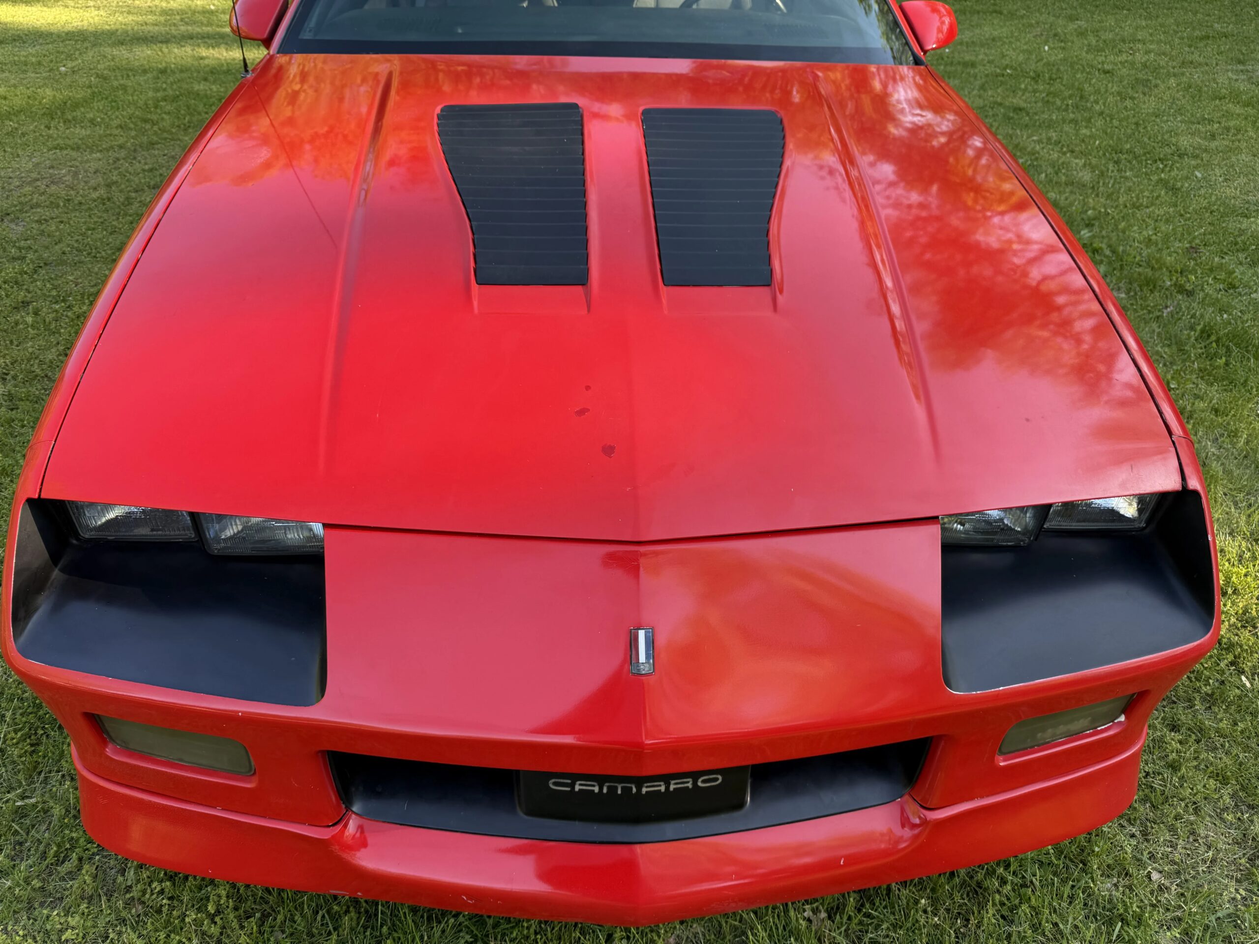 Chevrolet-Camaro-iroc-z-coupe-1985-Red-Black-21