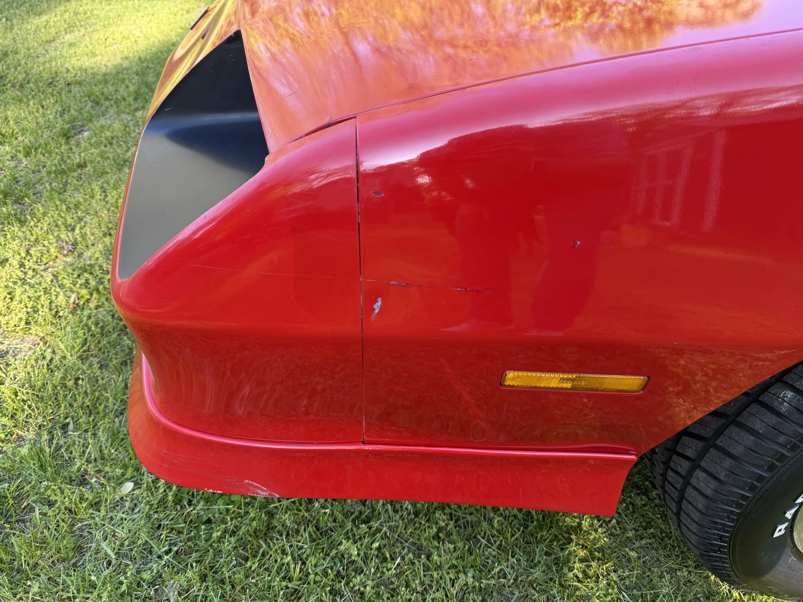 Chevrolet-Camaro-iroc-z-coupe-1985-Red-Black-22