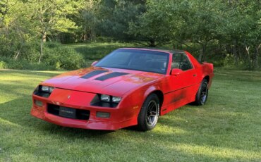 Chevrolet-Camaro-iroc-z-coupe-1985-Red-Black-3