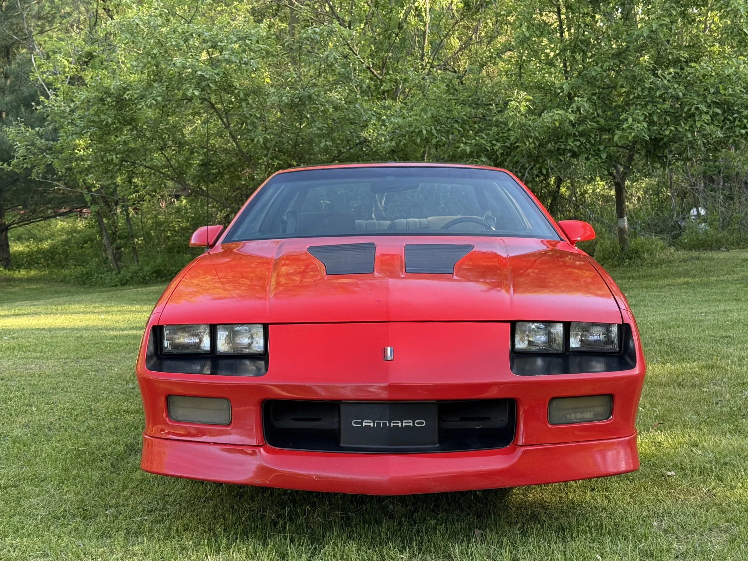 Chevrolet-Camaro-iroc-z-coupe-1985-Red-Black-30