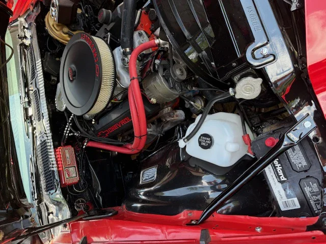 Chevrolet-Camaro-lt-coupe-1978-Red-White-1