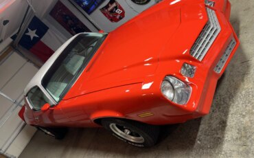 Chevrolet-Camaro-lt-coupe-1978-Red-White-3