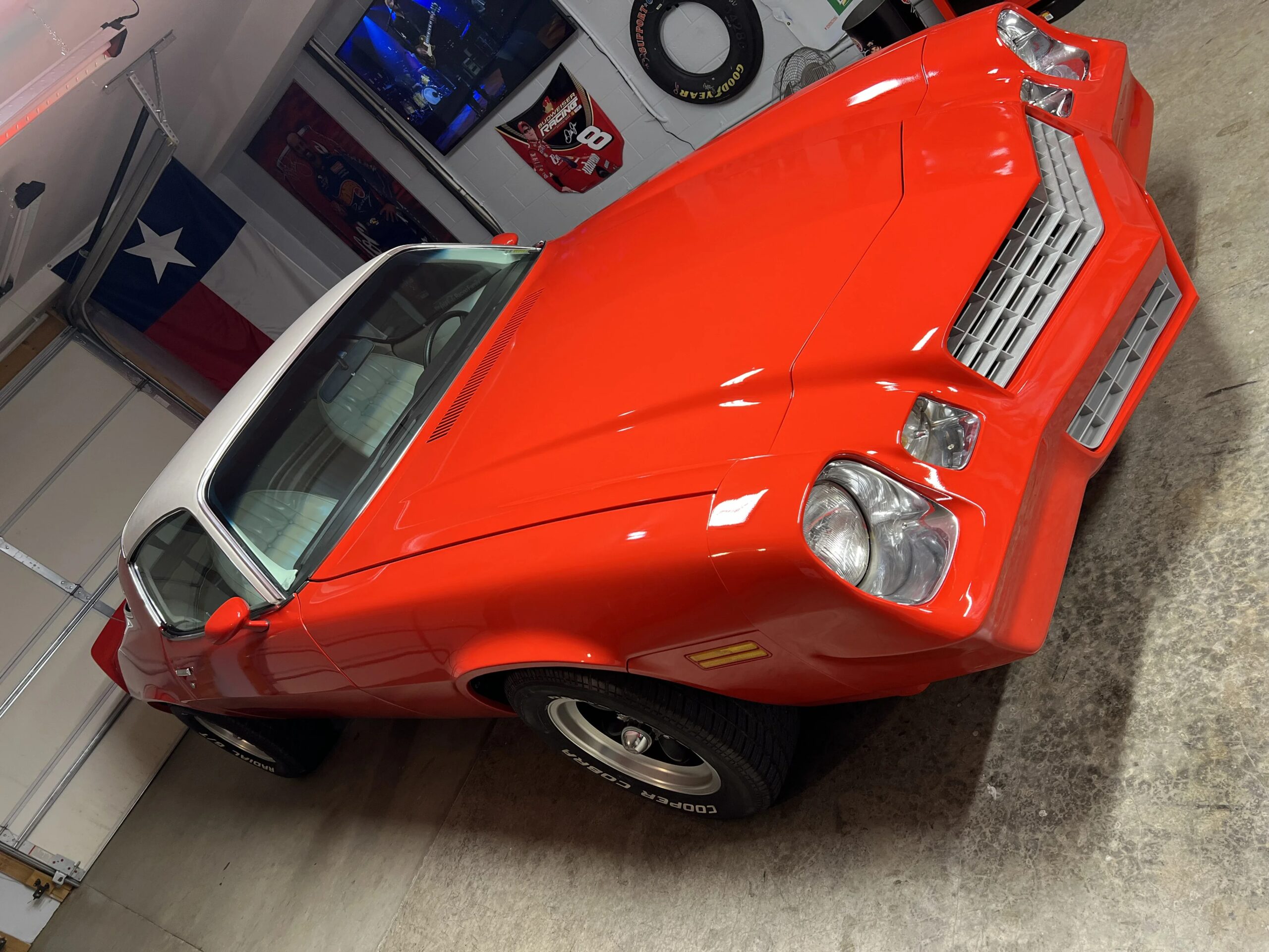 Chevrolet-Camaro-lt-coupe-1978-Red-White-3