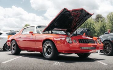 Chevrolet-Camaro-lt-coupe-1978-Red-White-6