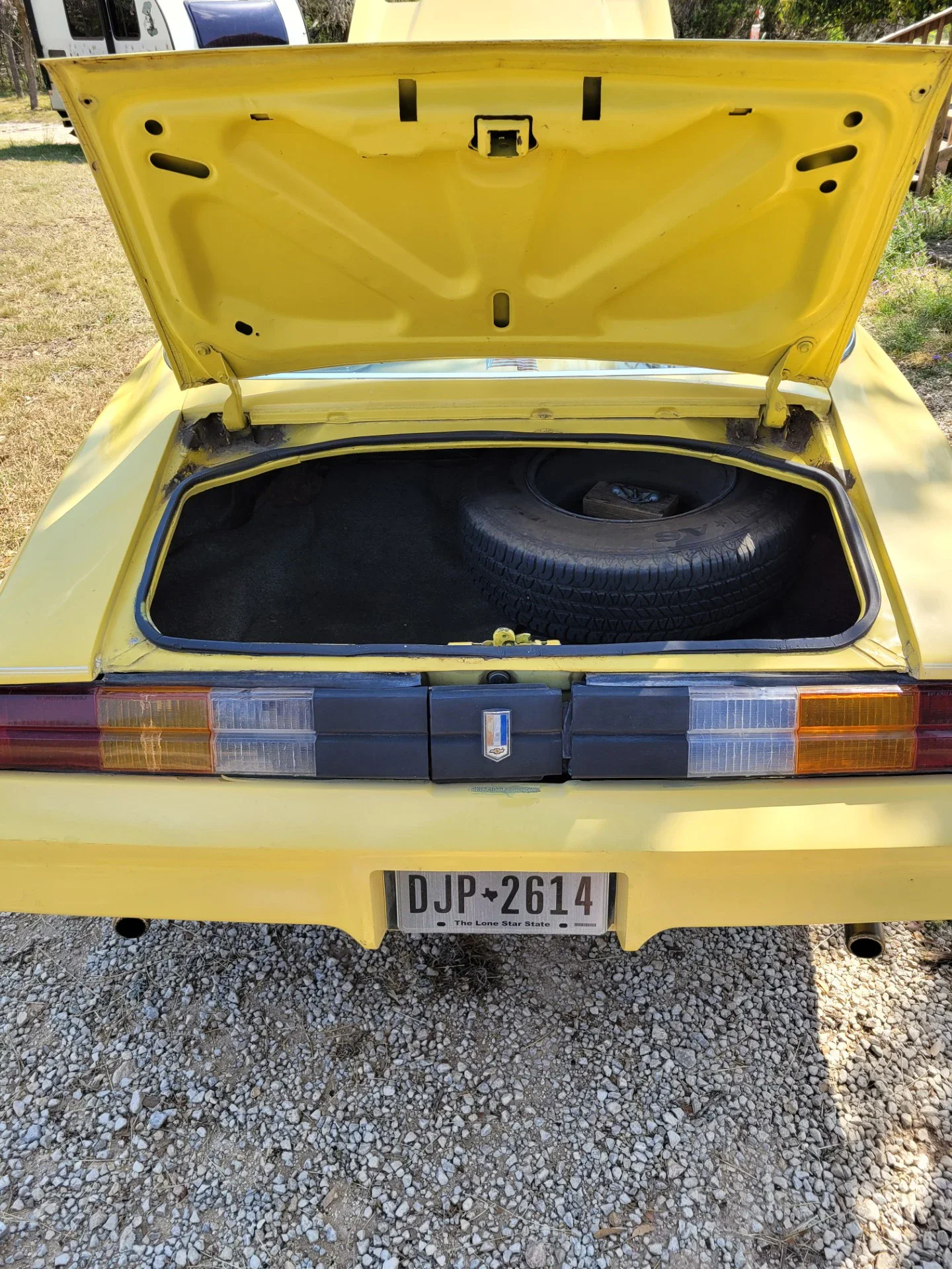 Chevrolet-Camaro-lt-coupe-1978-Yellow-Tan-3