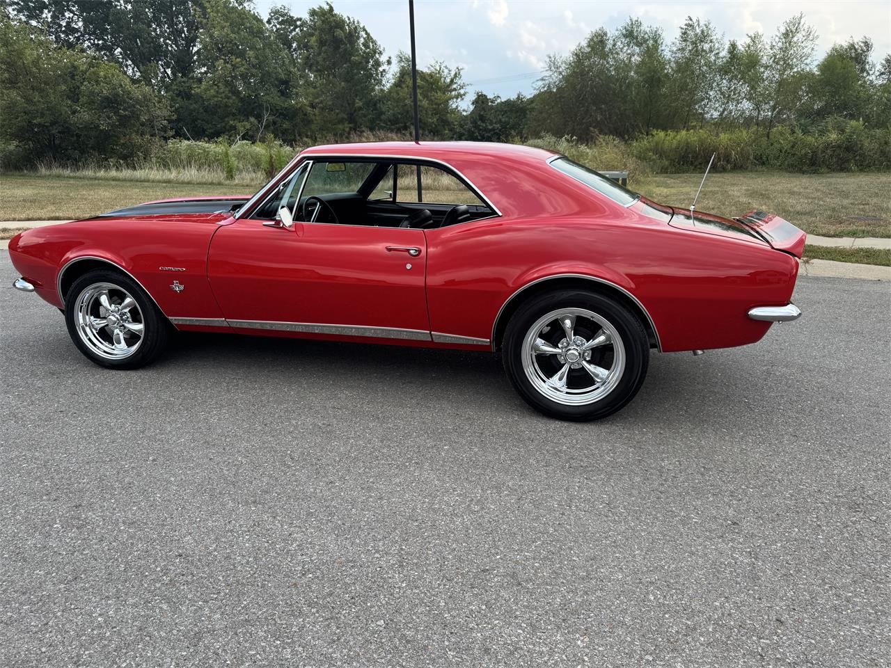 Chevrolet-Camaro-rs-1967-Bolero-Red-Black-Deluxe-13