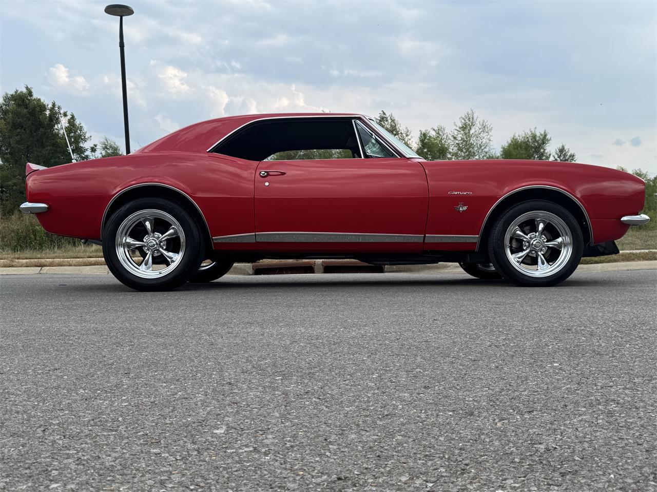 Chevrolet-Camaro-rs-1967-Bolero-Red-Black-Deluxe-3