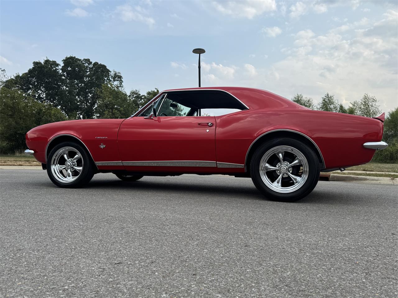 Chevrolet-Camaro-rs-1967-Bolero-Red-Black-Deluxe-4