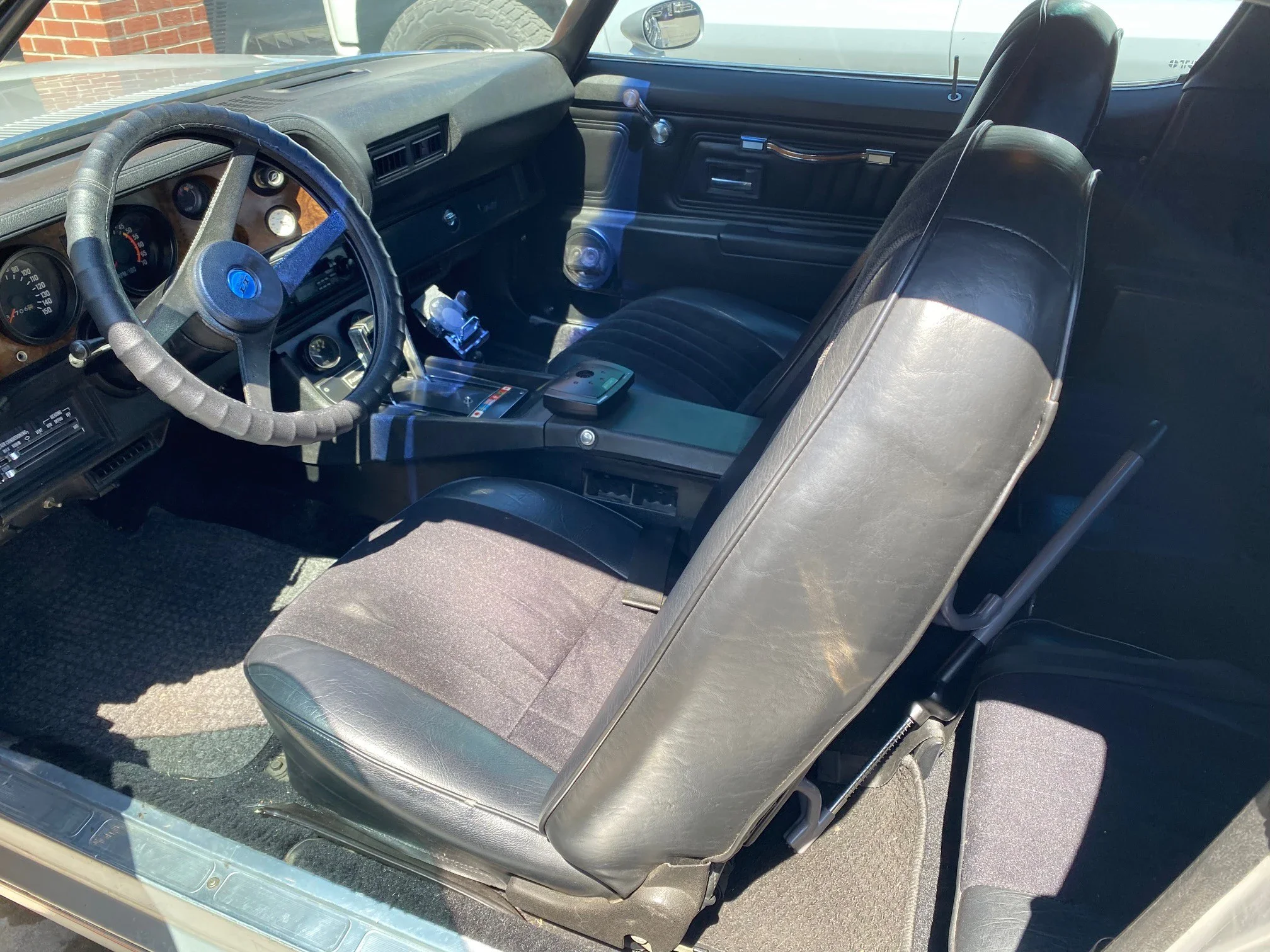 Chevrolet-Camaro-rs-1971-Silver-Black-18