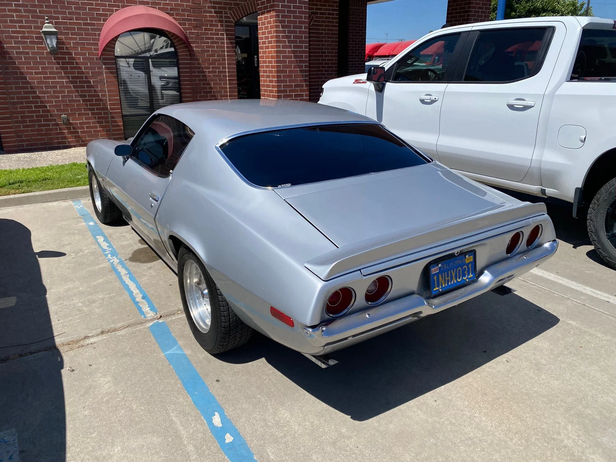Chevrolet-Camaro-rs-1971-Silver-Black-3