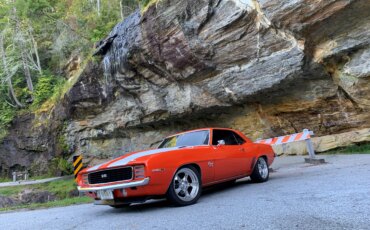 Chevrolet-Camaro-rs-coupe-1969-Orange-White