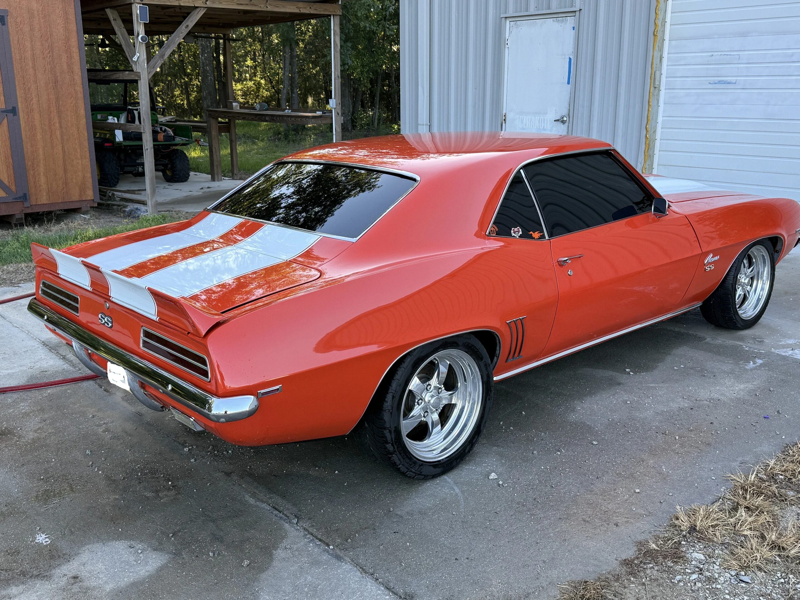 Chevrolet-Camaro-rs-coupe-1969-Orange-White-6