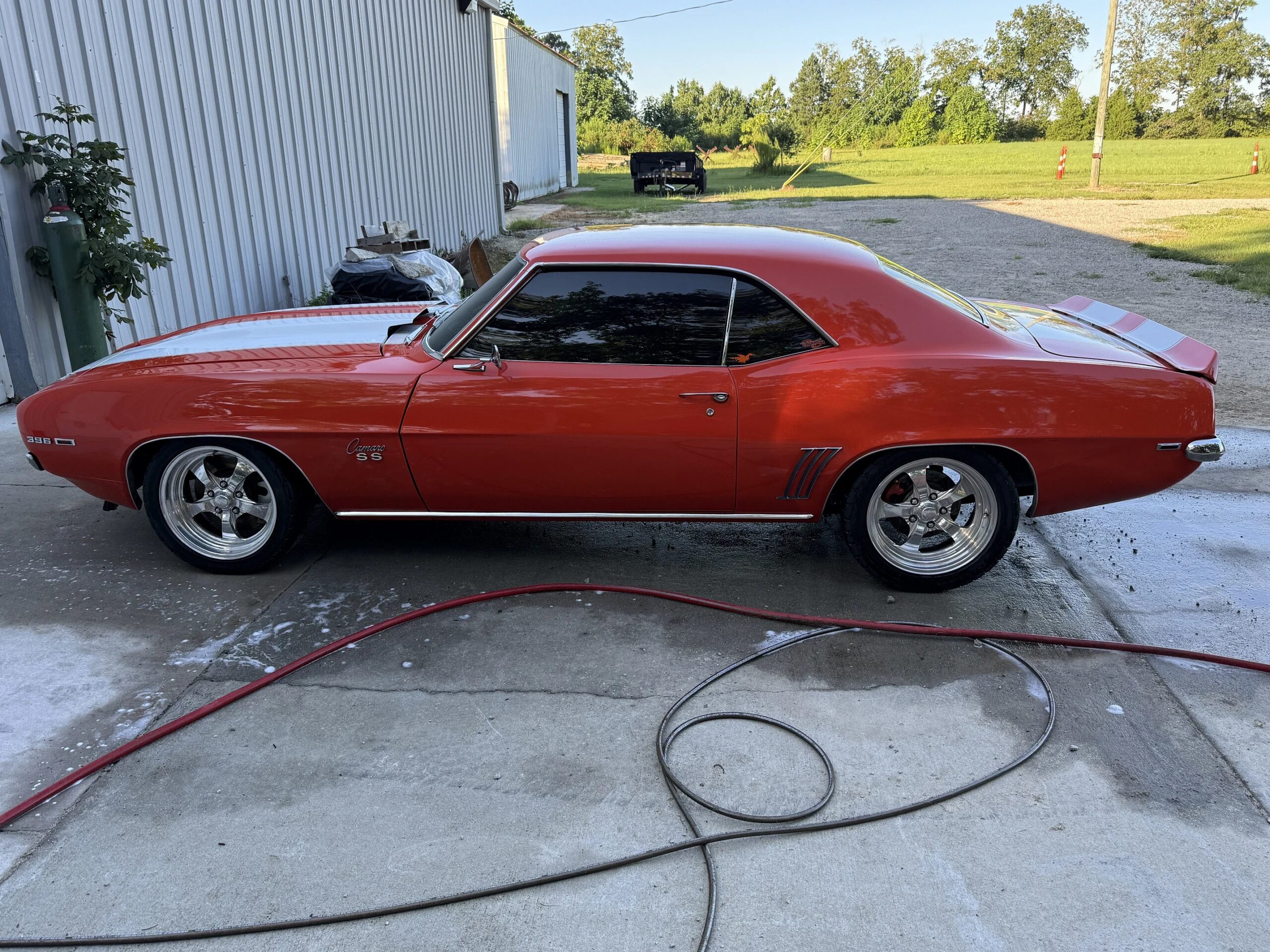 Chevrolet-Camaro-rs-coupe-1969-Orange-White-7