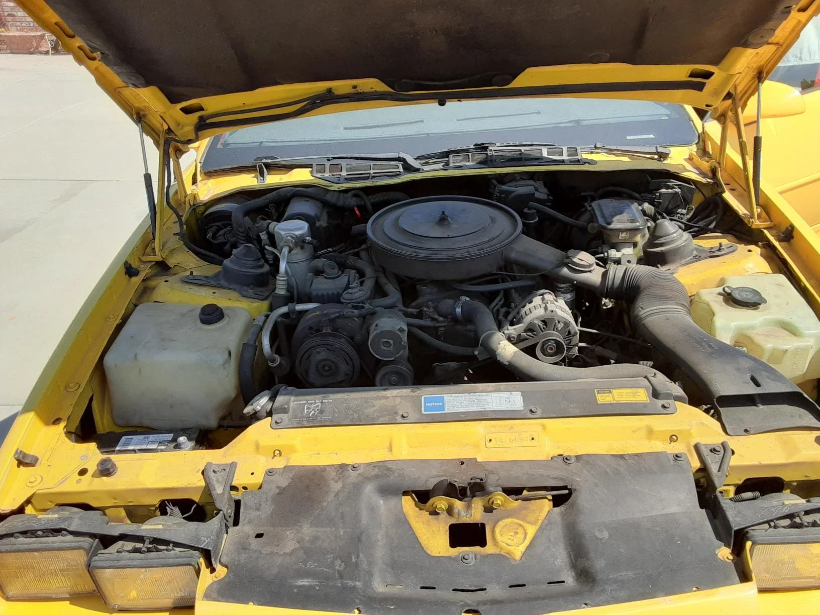 Chevrolet-Camaro-rs-coupe-1991-Yellow-Black-11