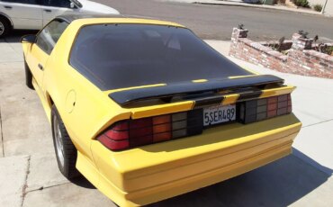 Chevrolet-Camaro-rs-coupe-1991-Yellow-Black-7