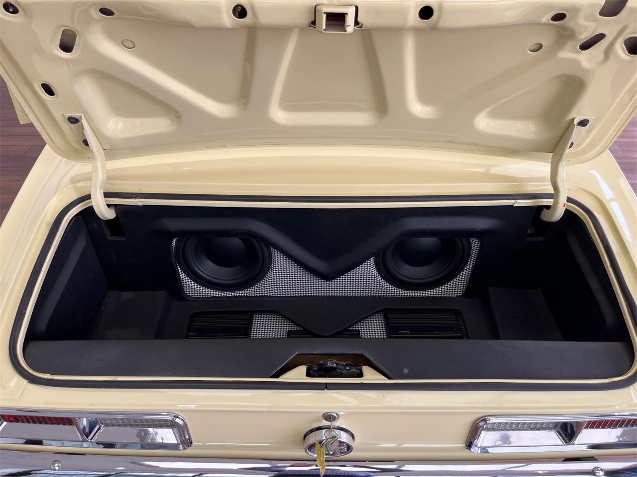 Chevrolet-Camaro-ss-1968-Yellow-Black-13