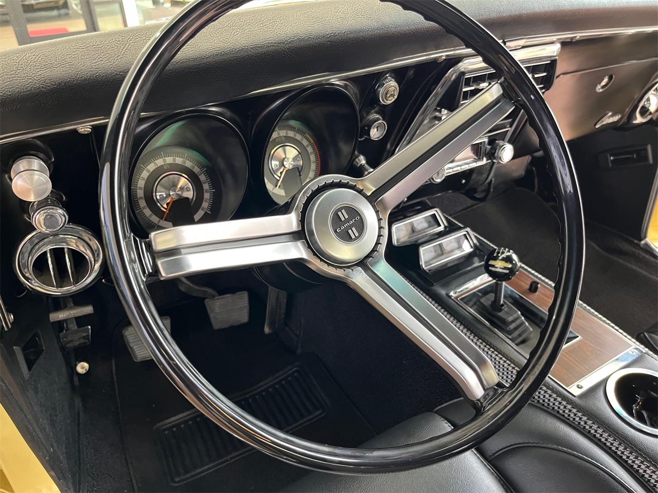 Chevrolet-Camaro-ss-1968-Yellow-Black-24
