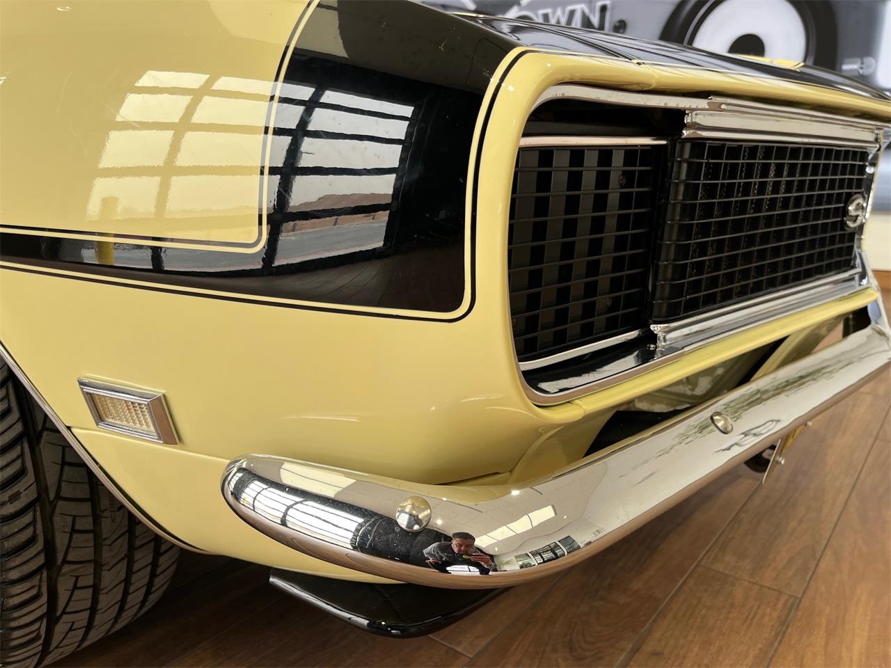 Chevrolet-Camaro-ss-1968-Yellow-Black-3