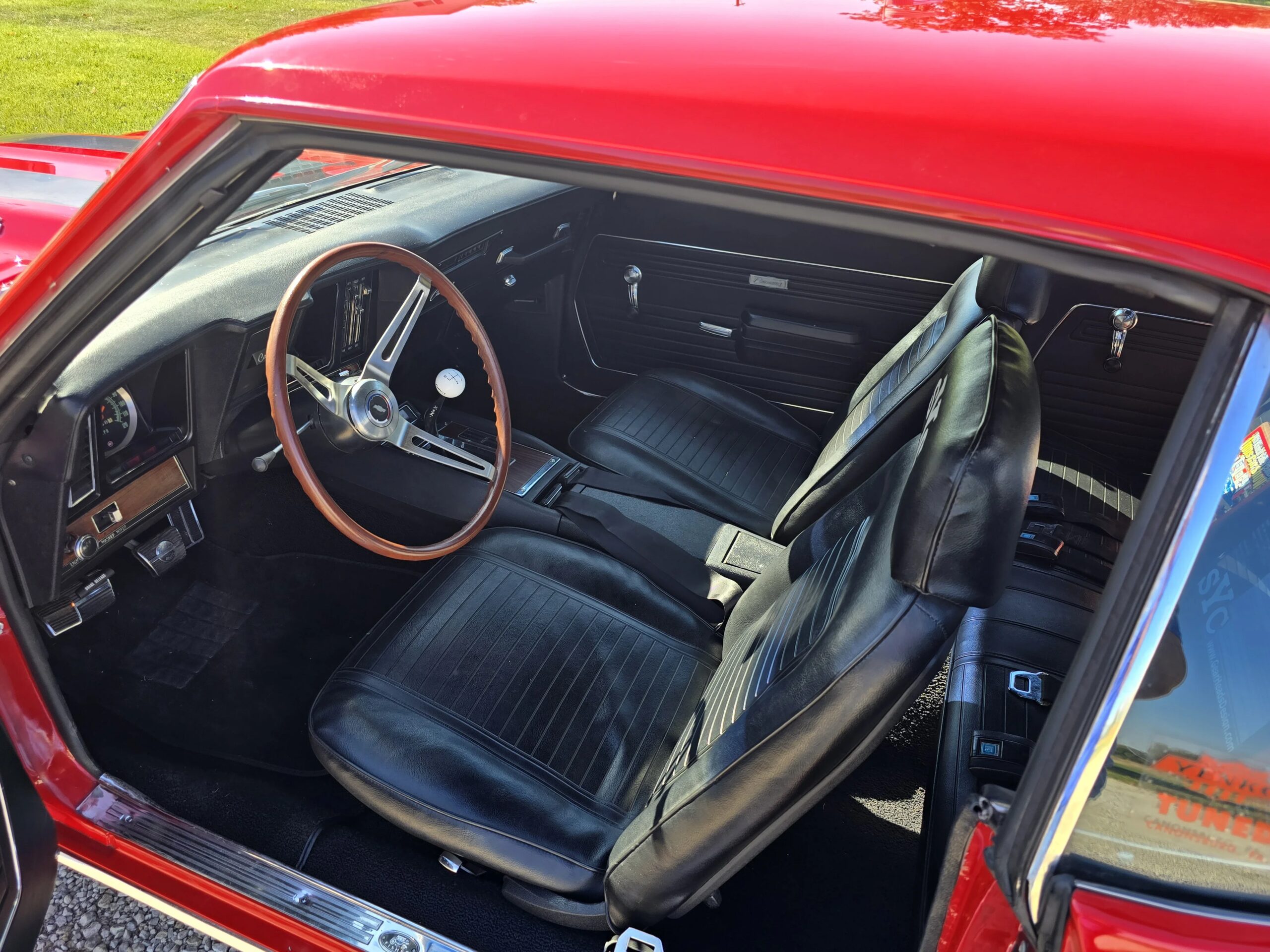 Chevrolet-Camaro-ss-yenko-clone-1969-Red-Black-4