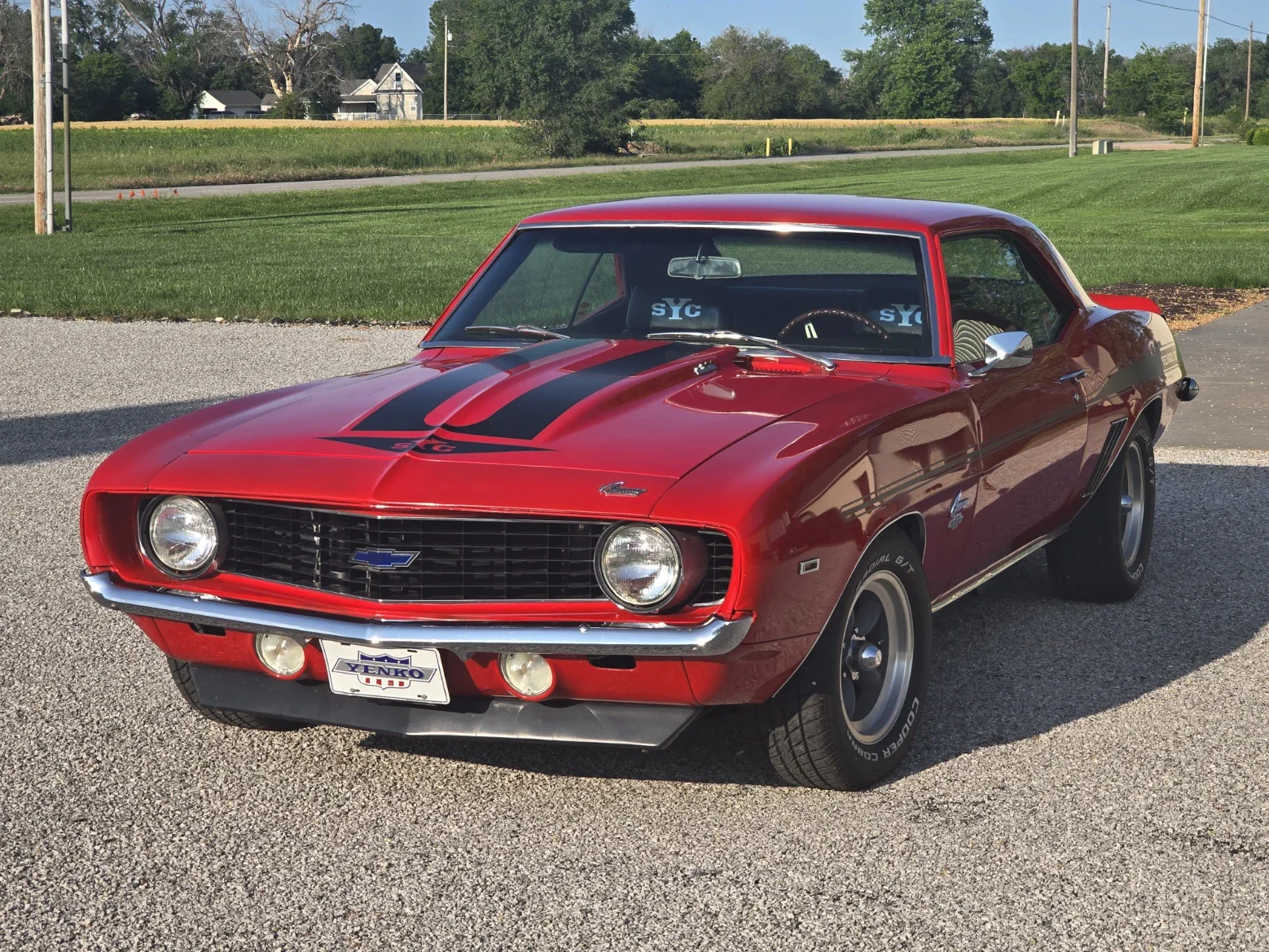 Chevrolet-Camaro-ss-yenko-clone-1969-Red-Black