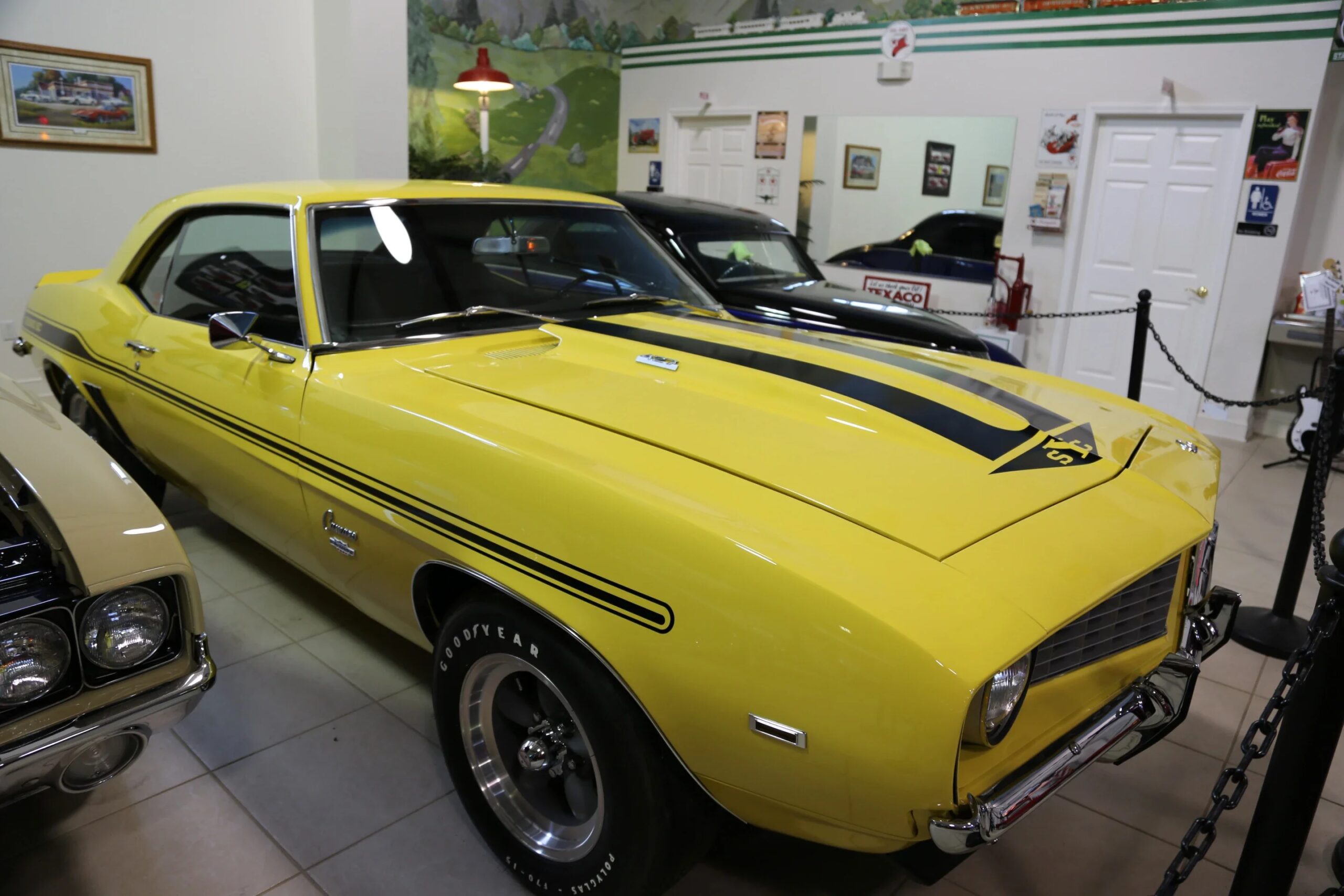 Chevrolet-Camaro-ss-yenko-clone-1969-Yellow-Black