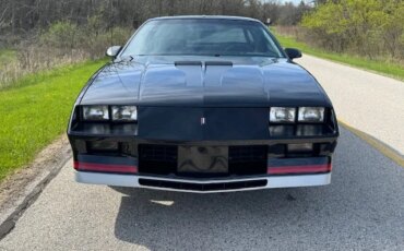 Chevrolet-Camaro-z28-1984-Black-Gray-14