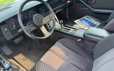 Chevrolet-Camaro-z28-1984-Black-Gray-19