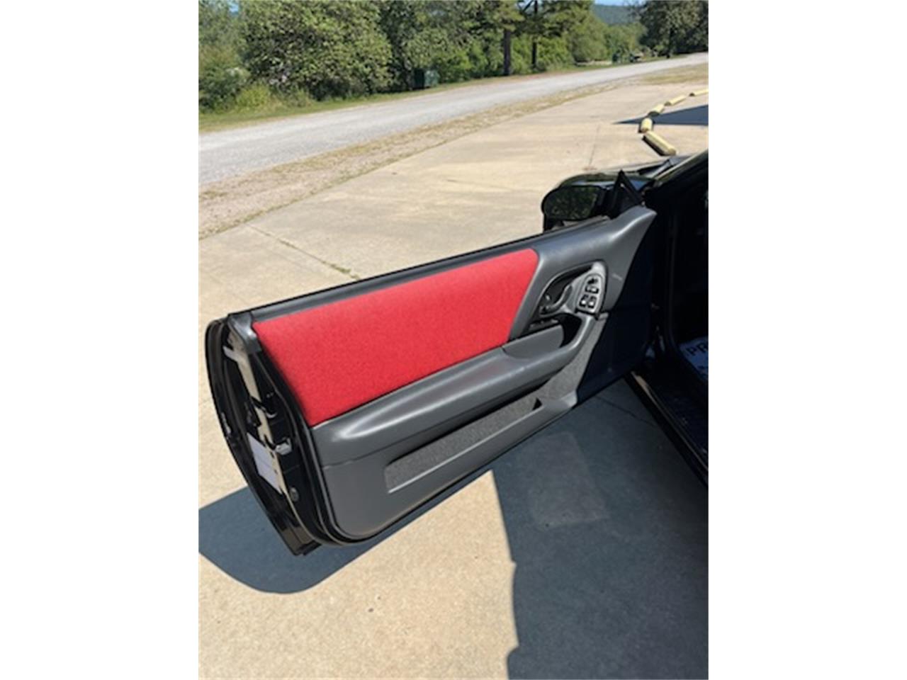 Chevrolet-Camaro-z28-1994-Black-Black-and-red-11