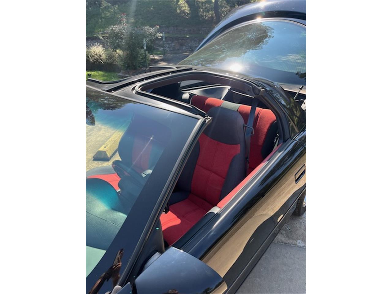 Chevrolet-Camaro-z28-1994-Black-Black-and-red-6
