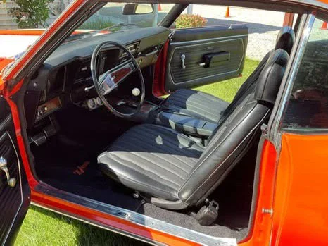 Chevrolet-Camaro-z28-coupe-1969-Orange-Black-7