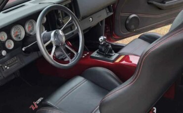 Chevrolet-Camaro-z28-coupe-1981-Red-Black-5