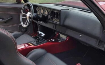 Chevrolet-Camaro-z28-coupe-1981-Red-Black-7