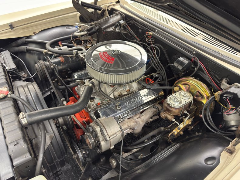Chevrolet-Caprice-1966-Cameo-Beige-Fawn-1