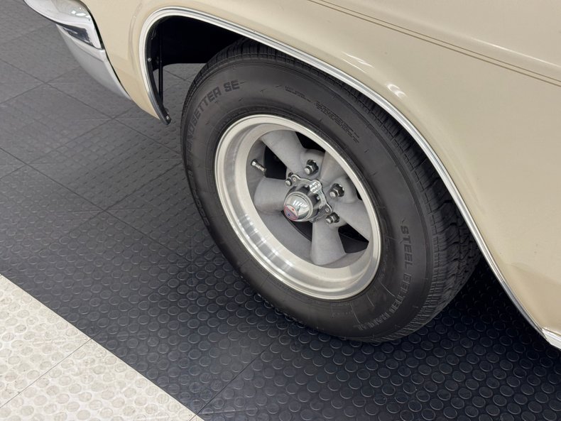Chevrolet-Caprice-1966-Cameo-Beige-Fawn-15
