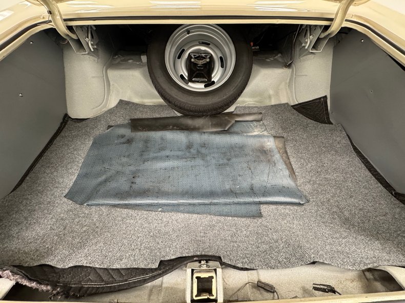 Chevrolet-Caprice-1966-Cameo-Beige-Fawn-26
