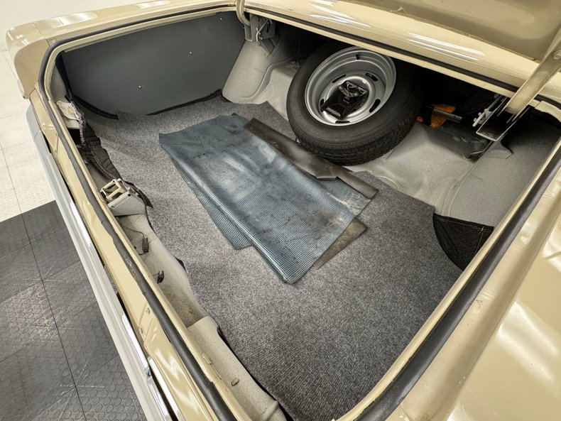 Chevrolet-Caprice-1966-Cameo-Beige-Fawn-27