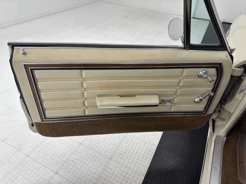 Chevrolet-Caprice-1966-Cameo-Beige-Fawn-28