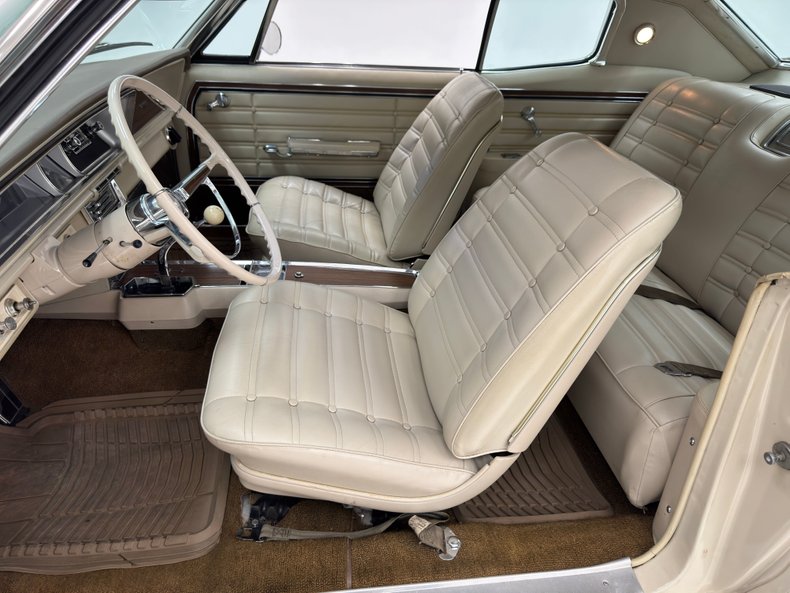 Chevrolet-Caprice-1966-Cameo-Beige-Fawn-30